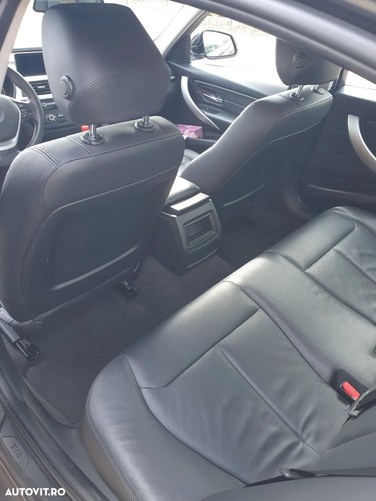 BMW Seria 3 320i EfficientDynamics Edition - 4