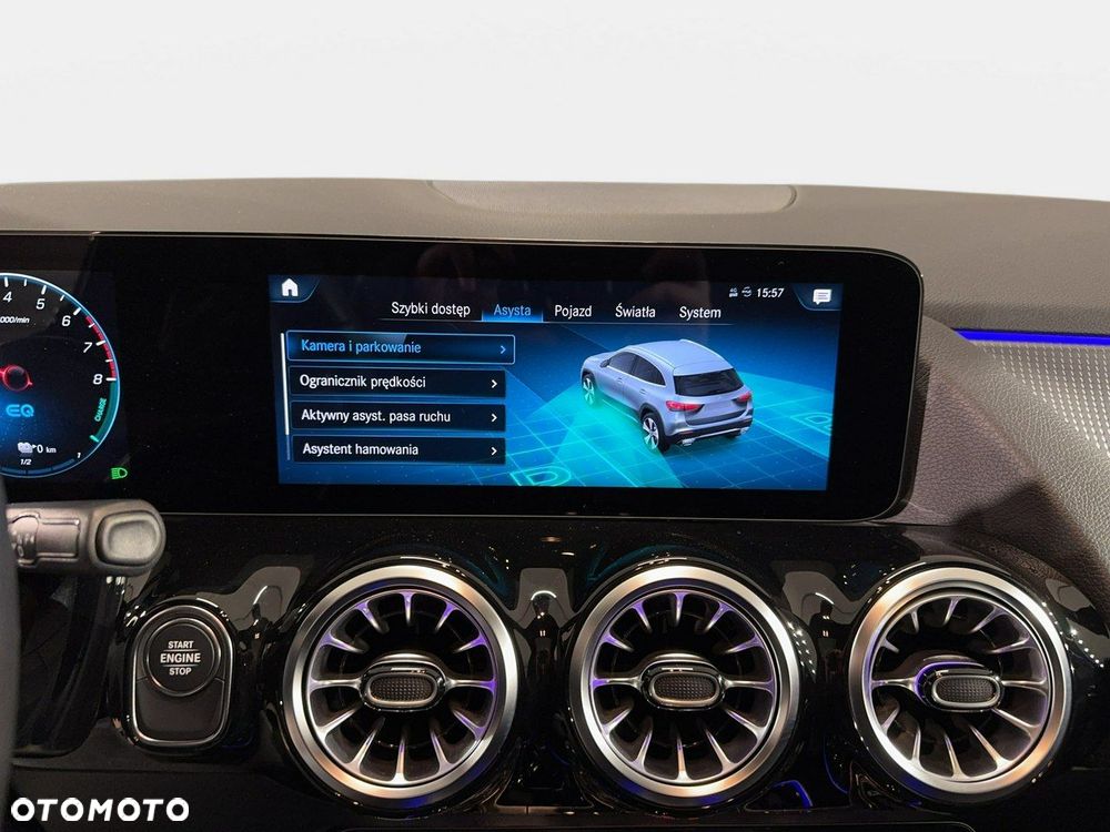 Mercedes-Benz GLA - 26