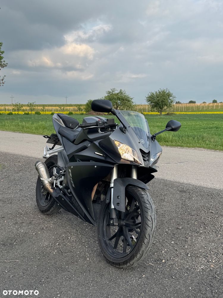Yamaha YZF - 2