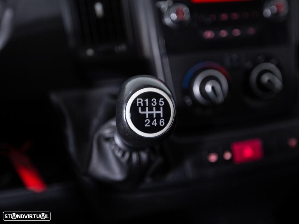 Peugeot Boxer 2.2 BlueHDi 335 L3H2 Premium c/IVA - 18