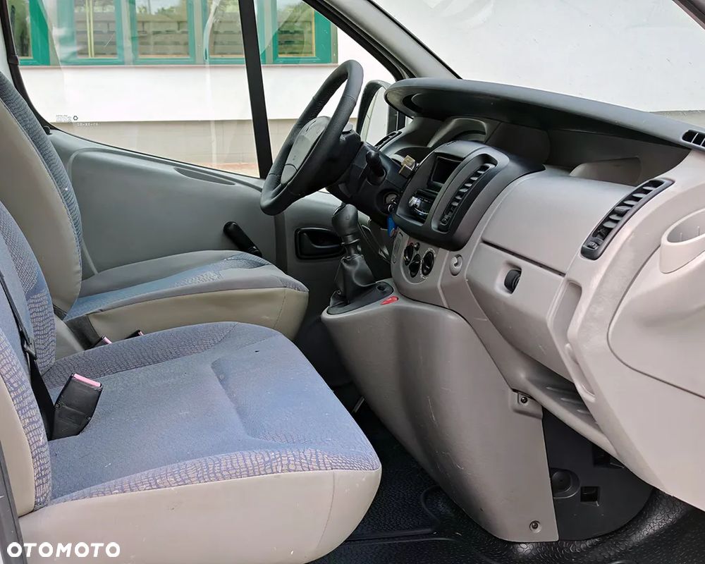 Renault Trafic - 11