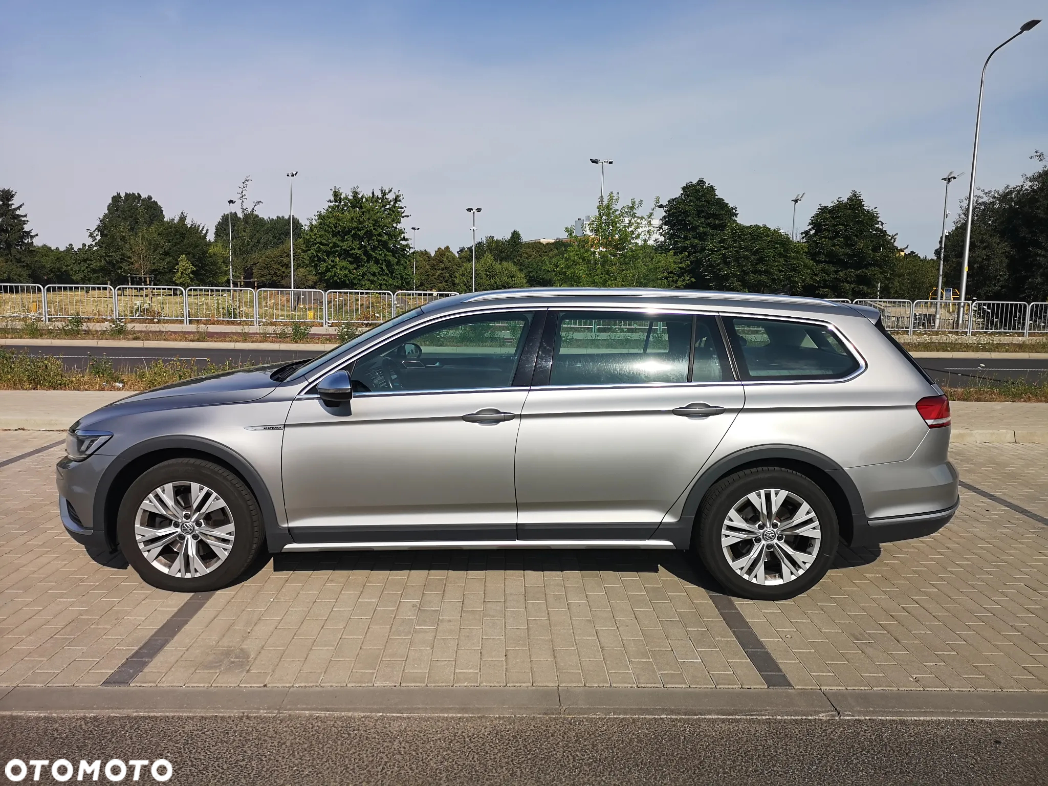 Volkswagen Passat - 3