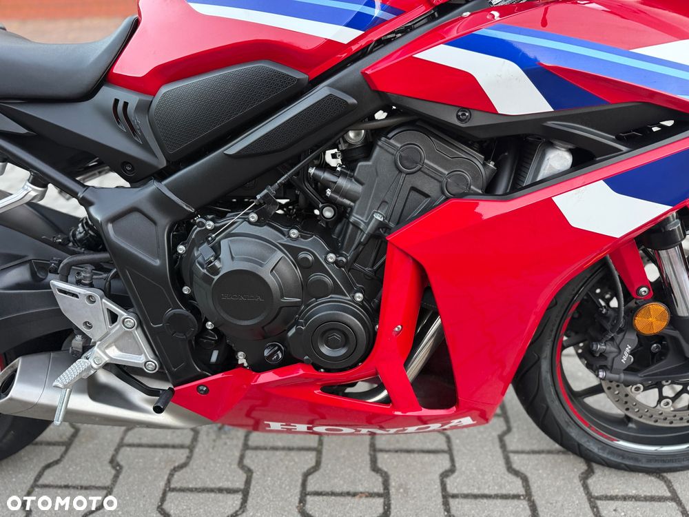 Honda CBR - 7