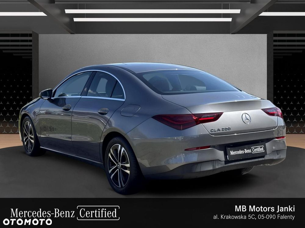 Mercedes-Benz CLA - 4