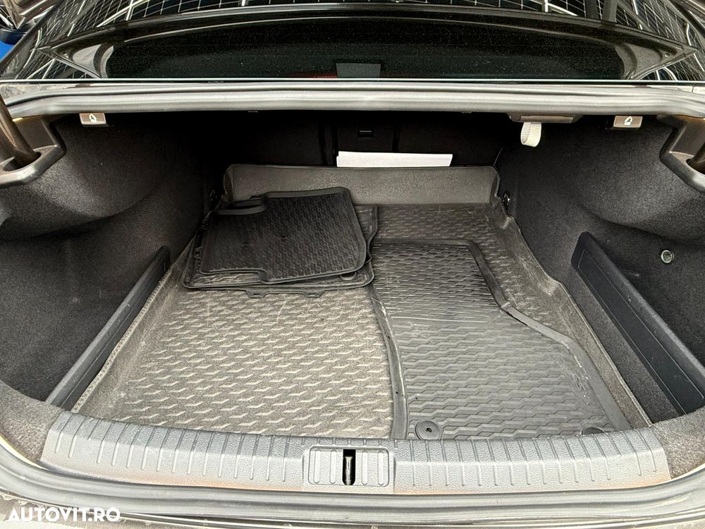 Volkswagen Passat 1.4 TSI ACT DSG Comfortline - 31