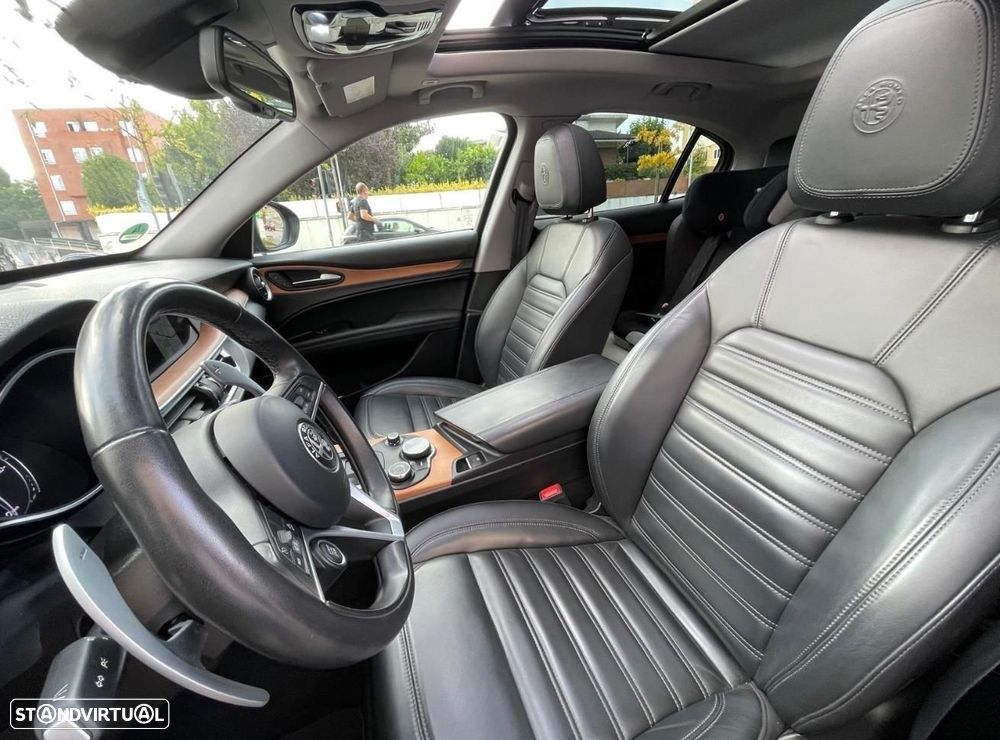 Alfa Romeo Stelvio 2.0 Turbo 16V AT8-Q4 First Edition - 15