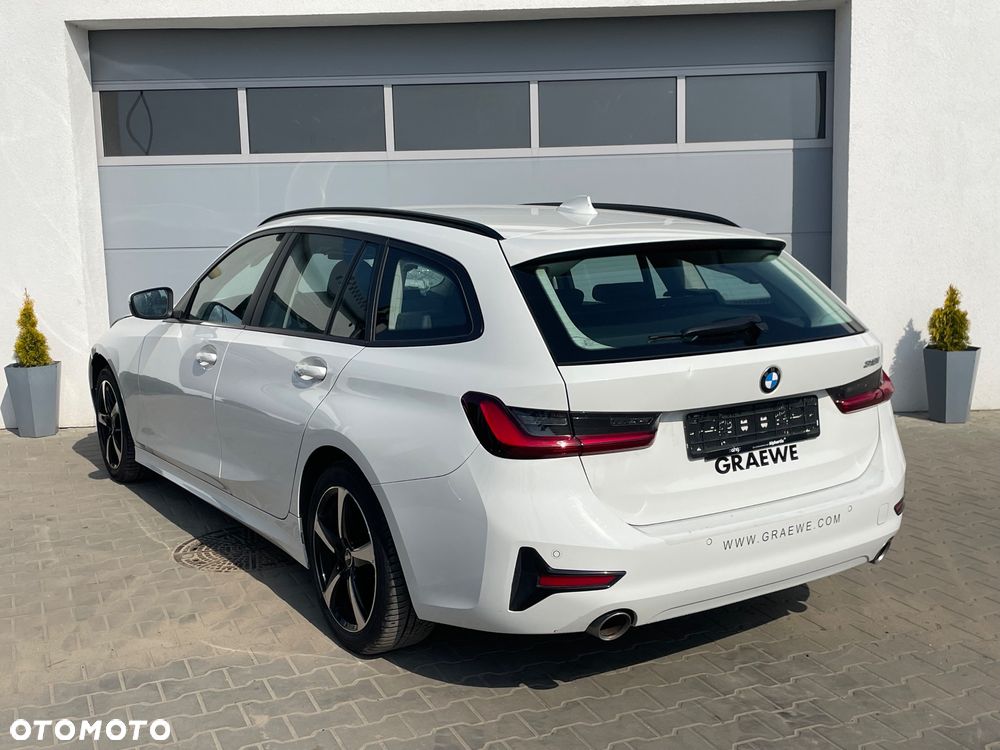 BMW Seria 3 318i Sport Line sport - 4