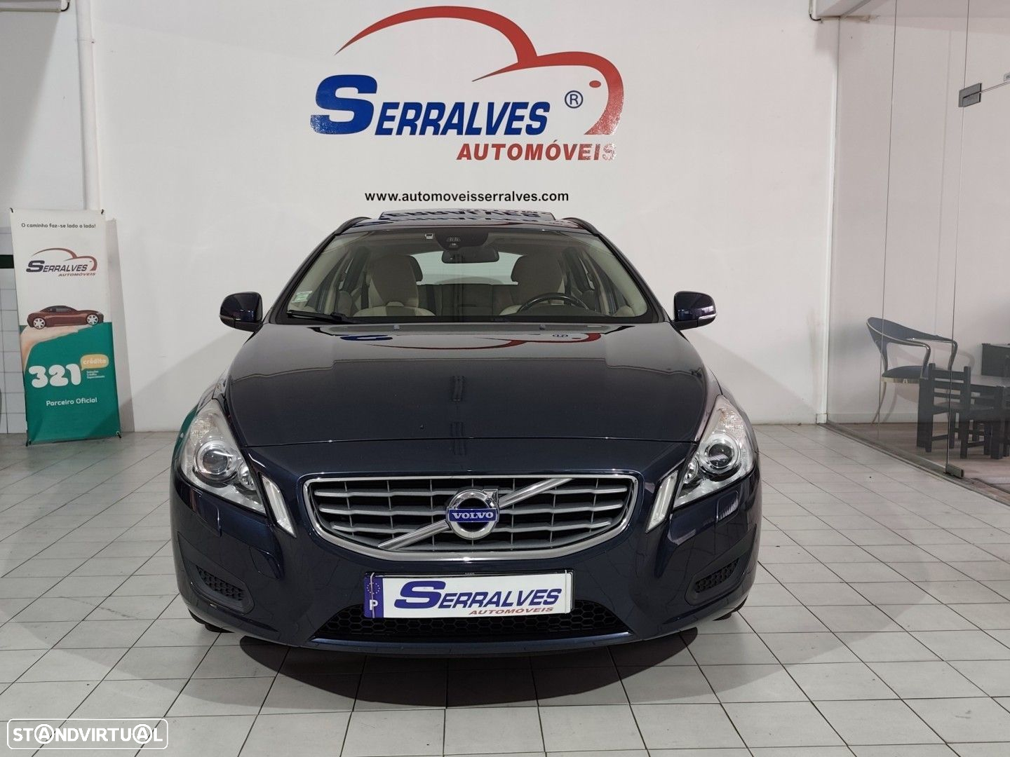 Volvo V60 2.0 D4 Momentum - 2