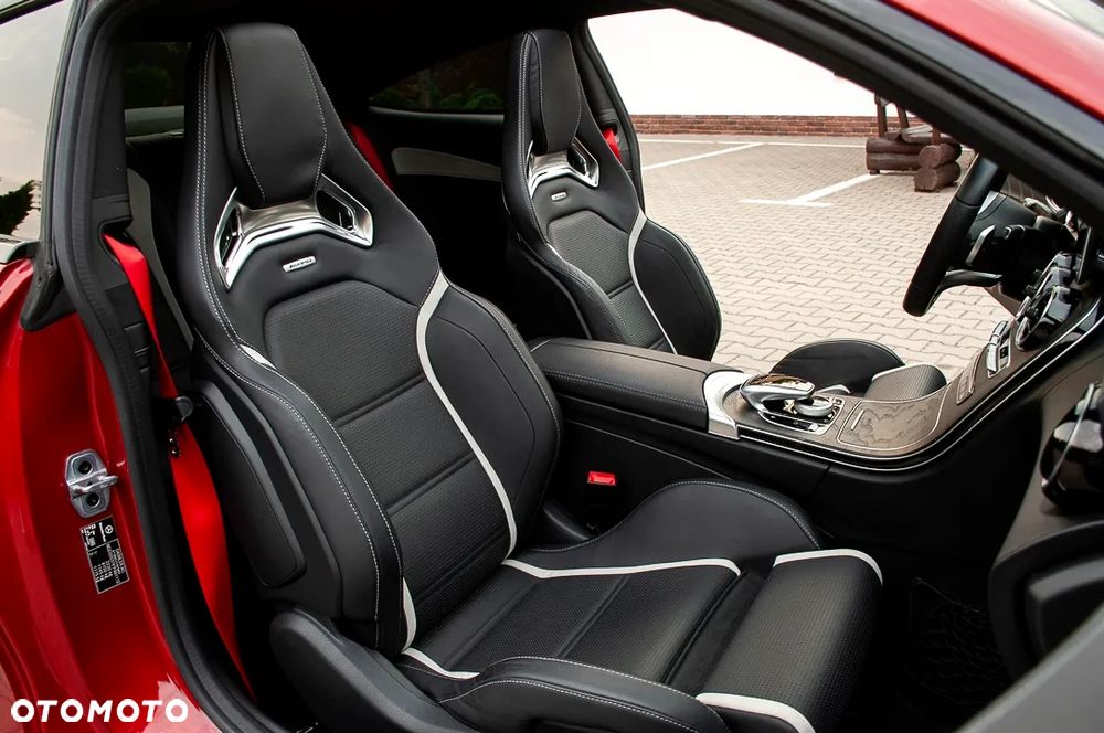 Mercedes-Benz Klasa C 300 d 4Matic 9G-TRONIC AMG Line - 29