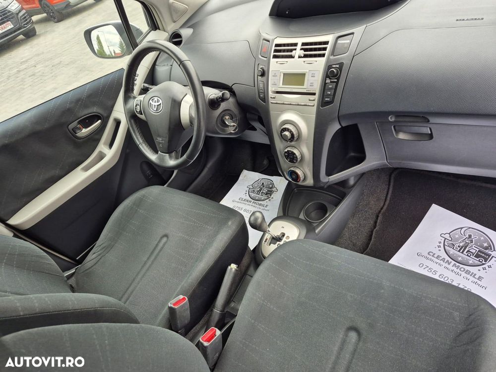 Toyota Yaris - 18
