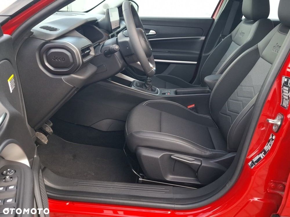 Jeep Avenger 1.2 GSE T3 Altitude FWD - 12
