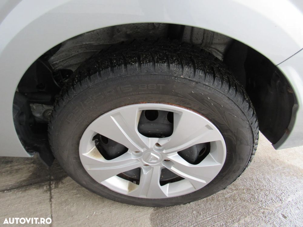 Dacia Logan TCe 90 Essential - 7