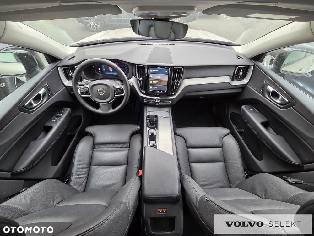 Volvo XC 60 B5 B AWD Plus Dark - 11