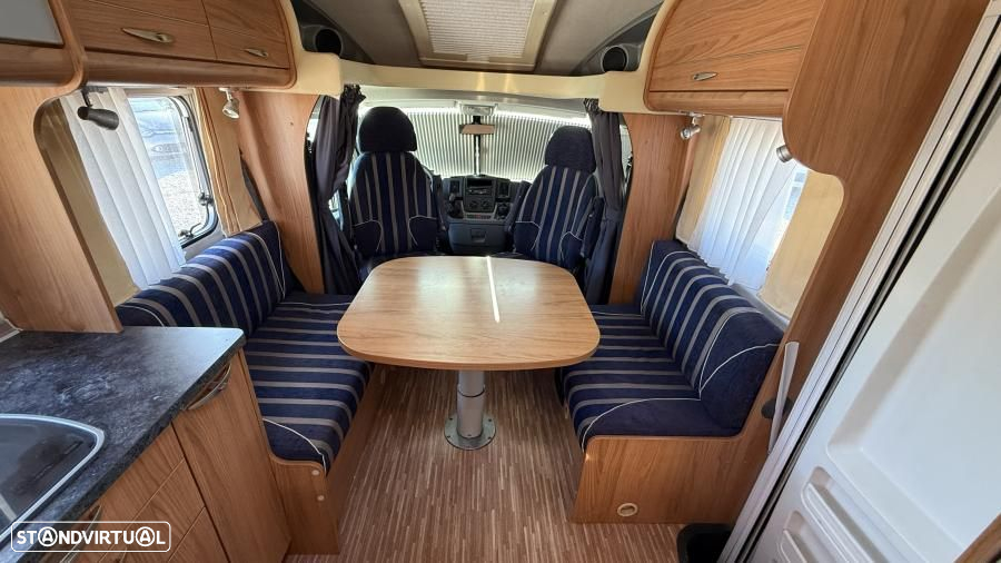 Burstner Privilége T630 cama francesa - 3