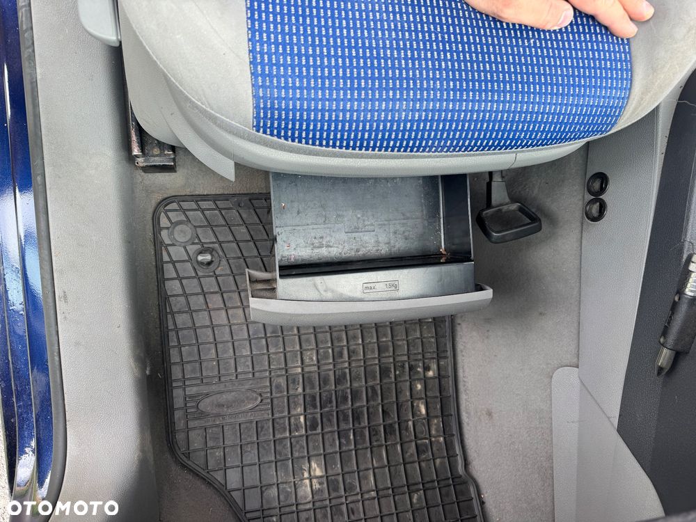 Volkswagen Caddy Life - 31