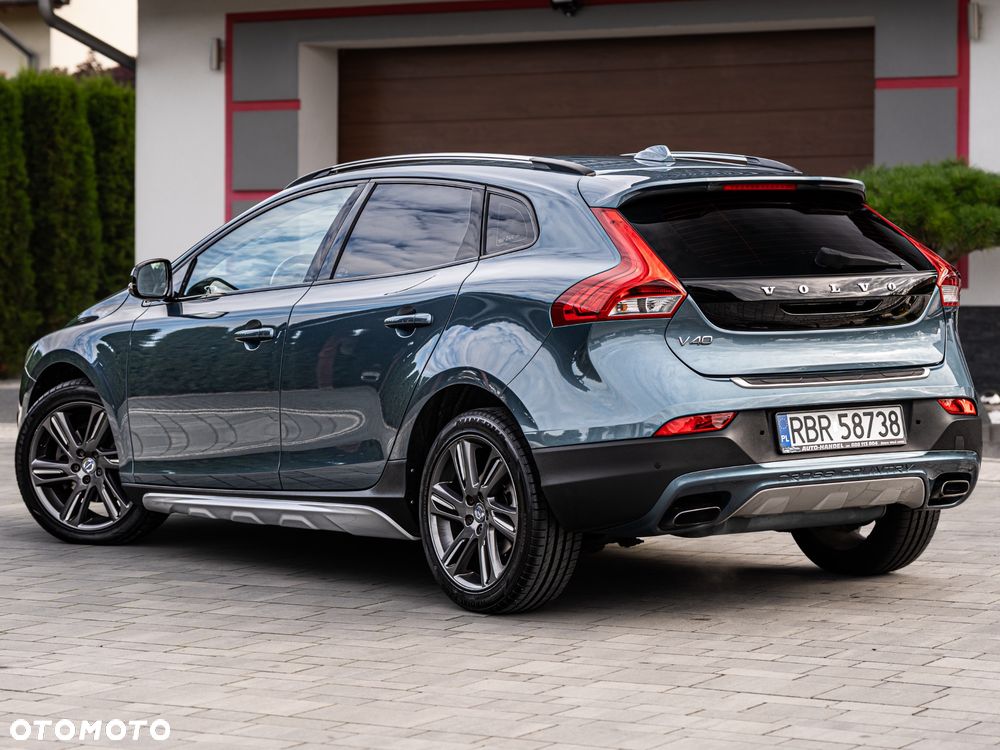 Volvo V40 T4 Momentum - 19