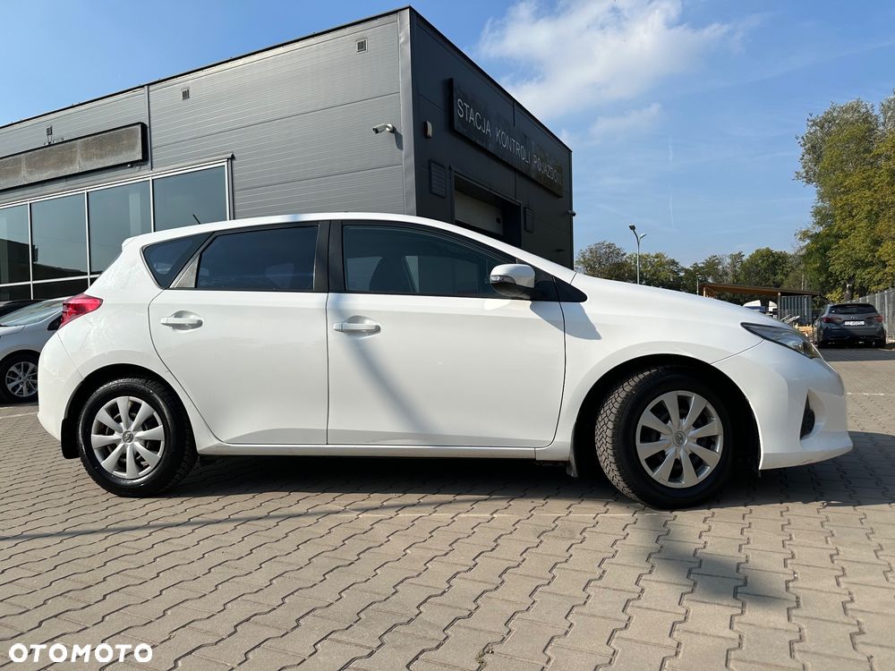 Toyota Auris - 8