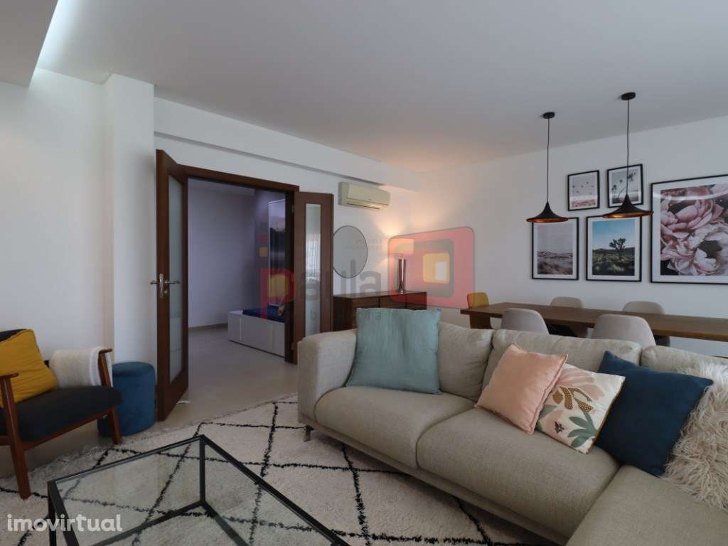 APARTAMENTO T3 MONTIJO COM PARQUEAMENTO E ARRECADAÇÃO - Grande imagem: 2/48