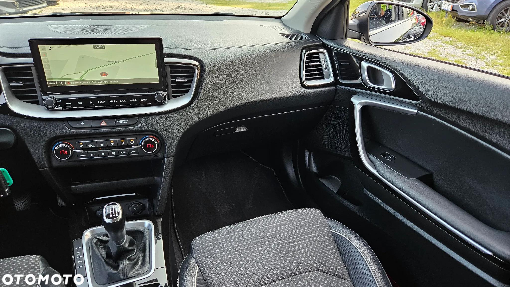 Kia XCeed 1.4 T-GDI L Business Line - 27