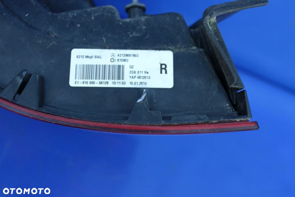 Lampa tylna prawa tył prawy z błotnika Mercedes W212 Lift Kombi A2129061803 - 10
