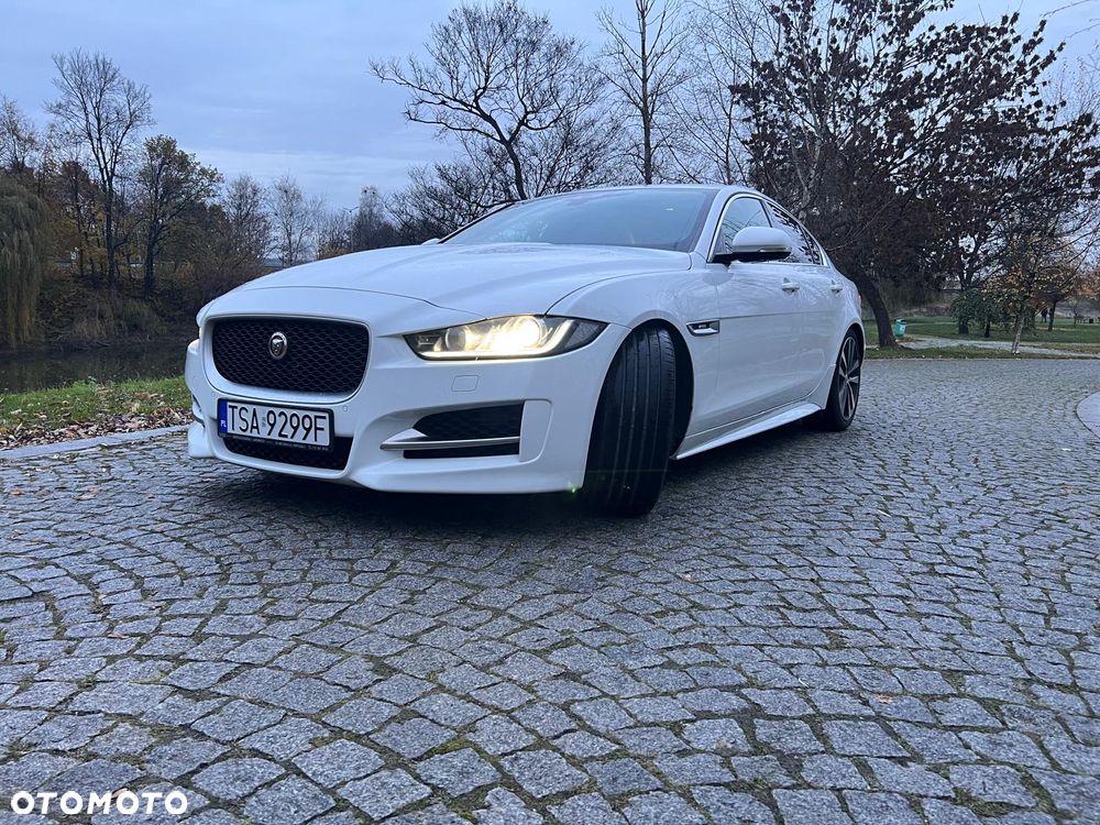 Jaguar XE 20d R-Sport - 3