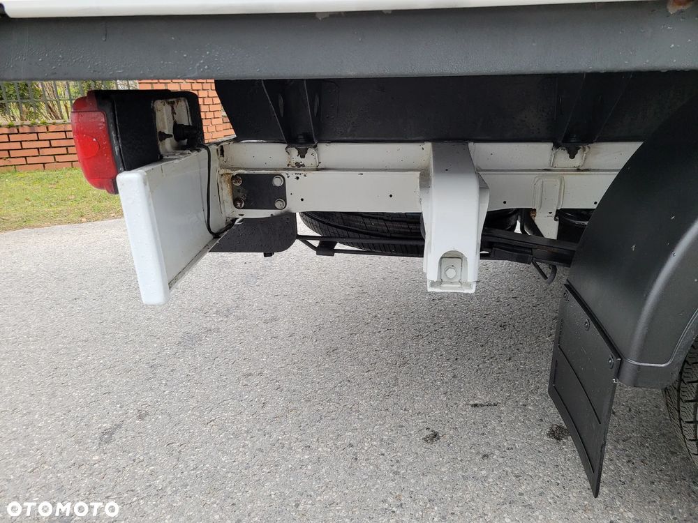 Mercedes-Benz Sprinter - 15