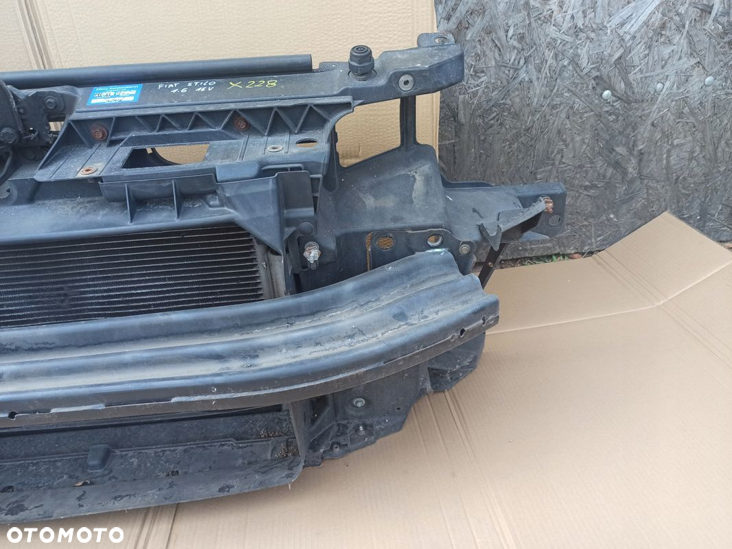 Pas przedni wzmocnienie chłodnice FIAT STILO 1.6 16V benzyna Europa - 4