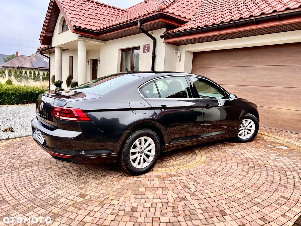 Volkswagen Passat 2.0 TDI EVO Business - 21