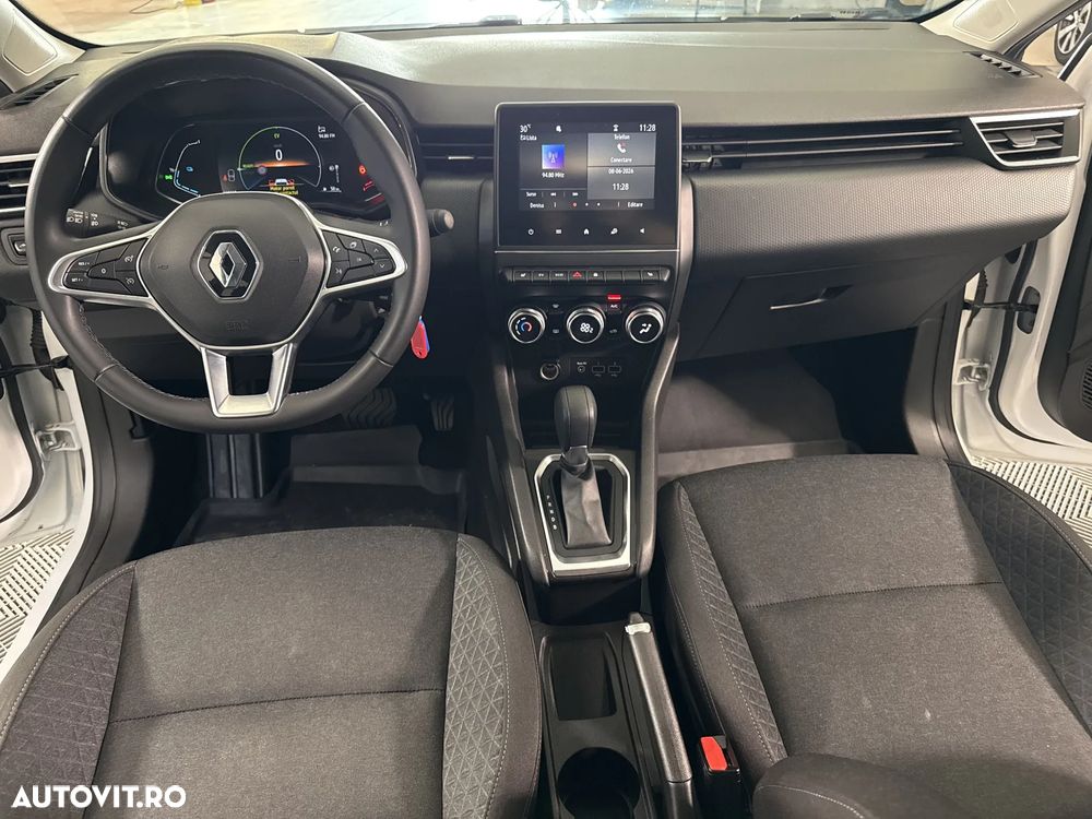 Renault Clio - 10