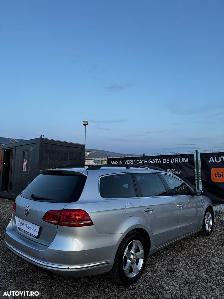 Volkswagen Passat Variant 2.0 TDI 4Motion DSG BlueMotion Tech Comfortline - 6