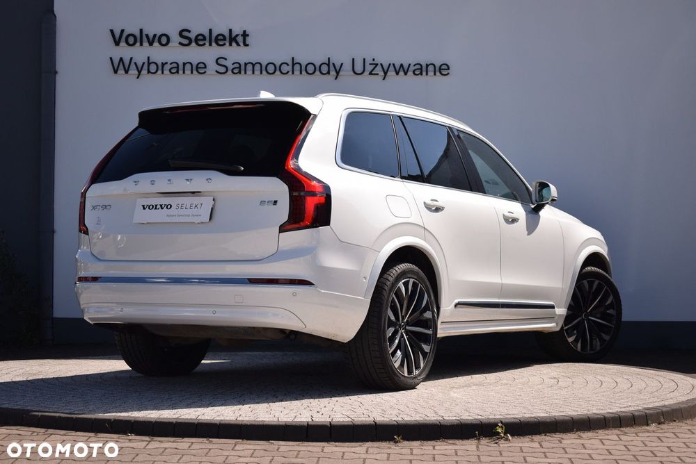 Volvo XC 90 - 9