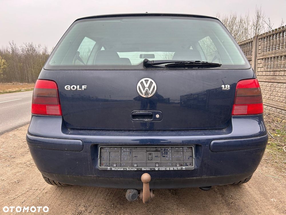 Volkswagen Golf - 4