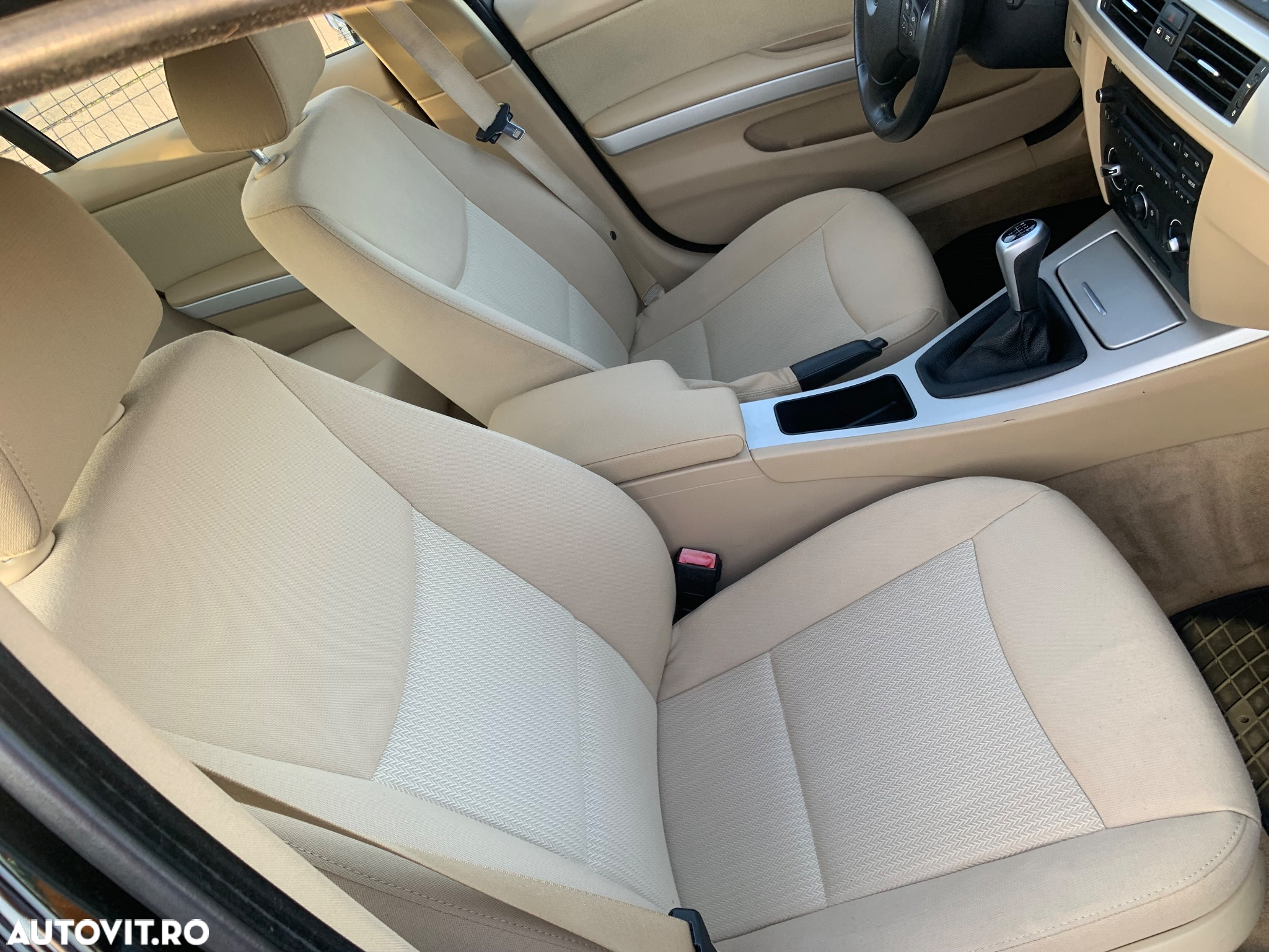 BMW Seria 3 318i - 12