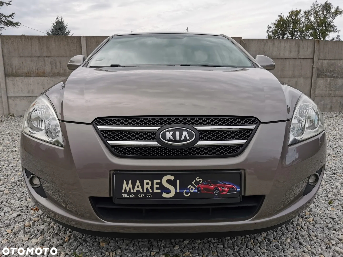 Kia Ceed - 27