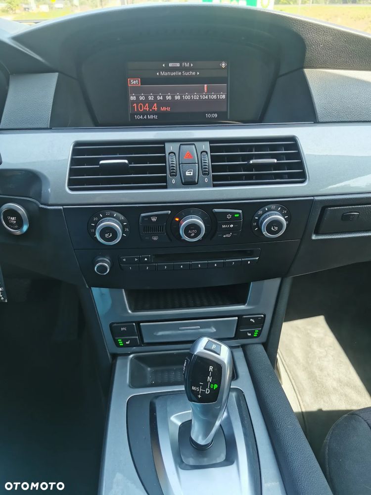 BMW Seria 5 520d - 11