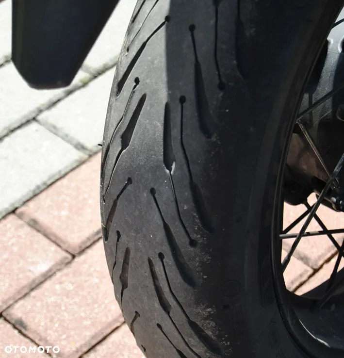 Suzuki V-STROM - 25