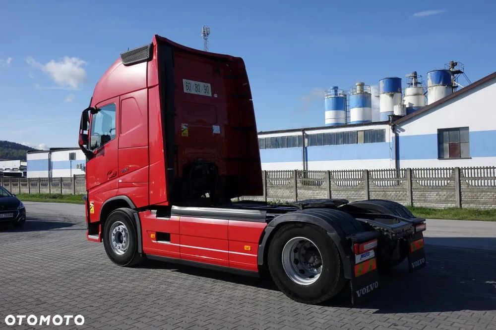 Volvo FH 500 GLOBETROTTER XL / STANDARD/ AUTOMAT / EURO 6 / KLIMATYZACJA POSTOJOWA/ 2 ZBIORNIKI PALIWA - 9
