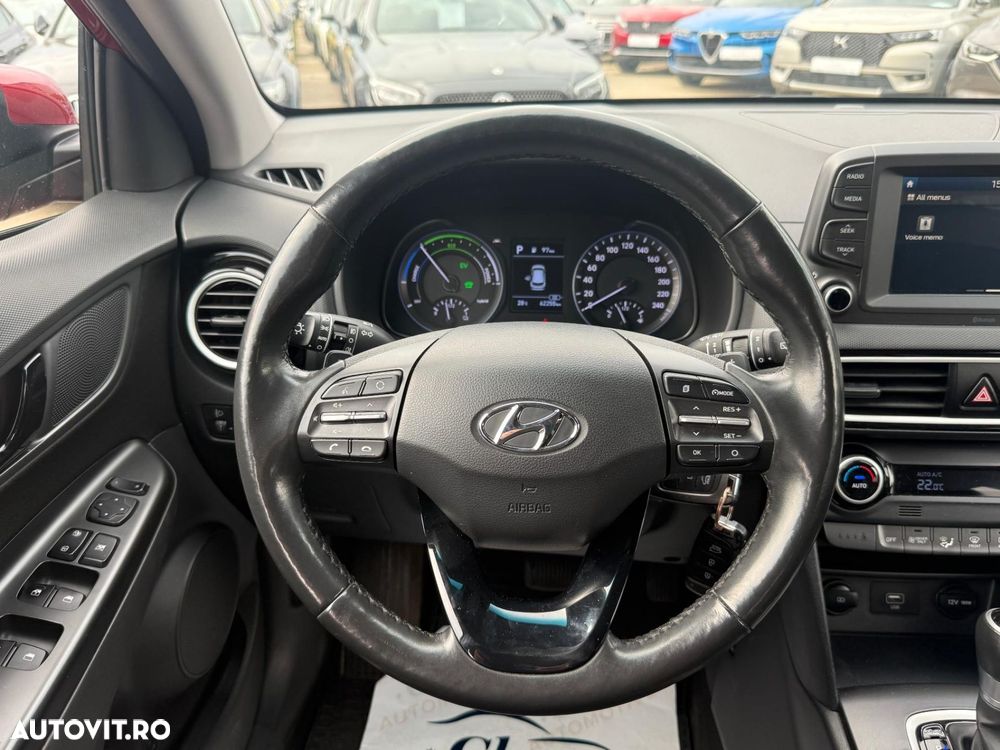 Hyundai KONA - 8