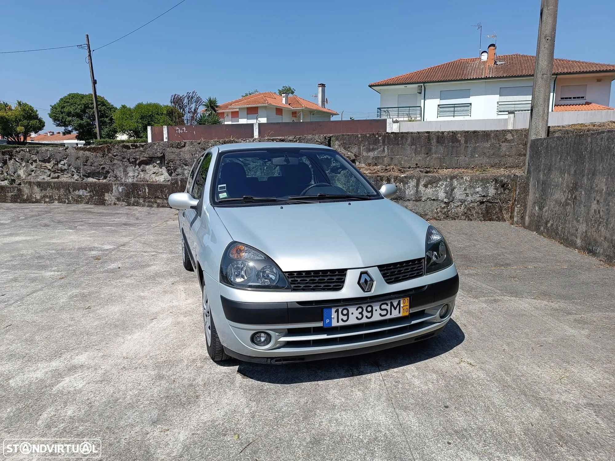 Renault Clio 1.2 16V Dynamique - 1