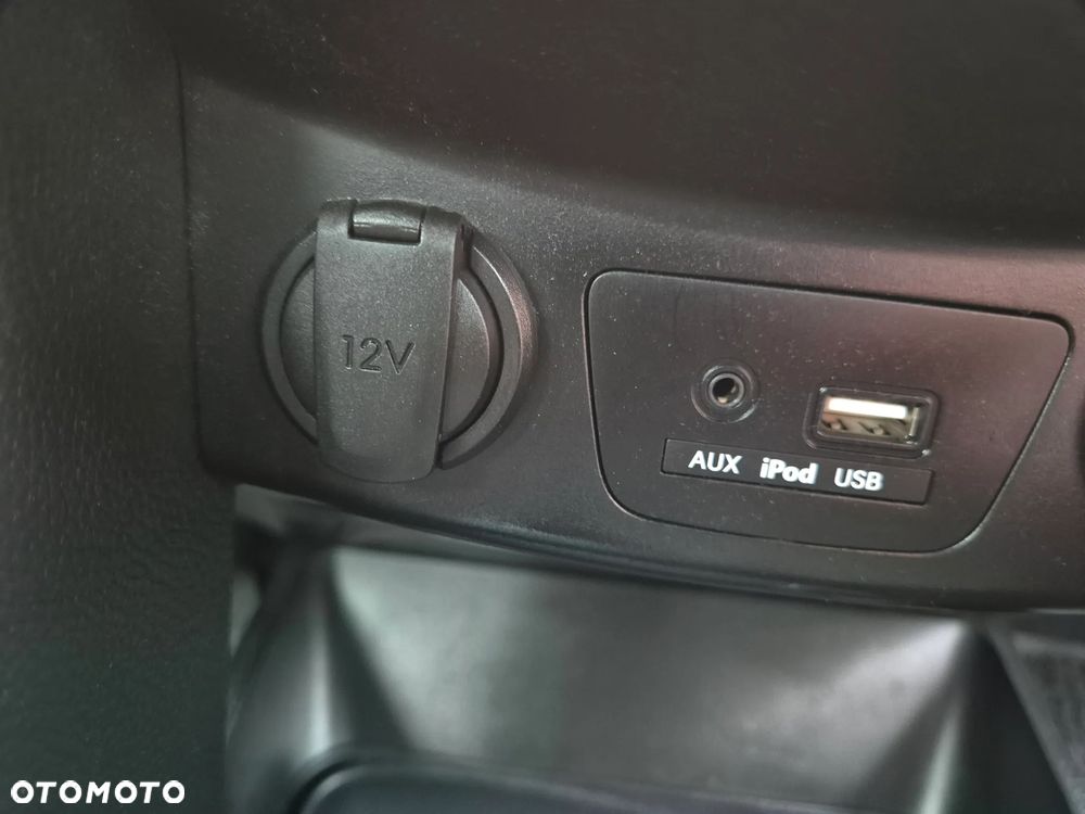 Hyundai i30 blue 1.6 CRDi Classic - 16