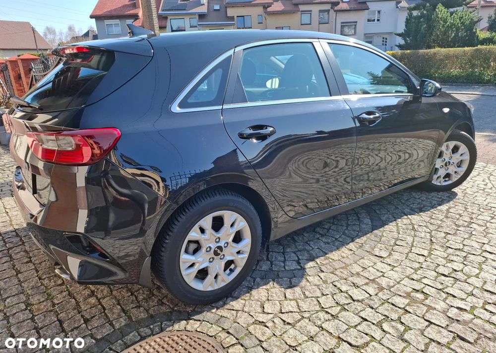 Kia Ceed 1.5 T-GDI M - 10