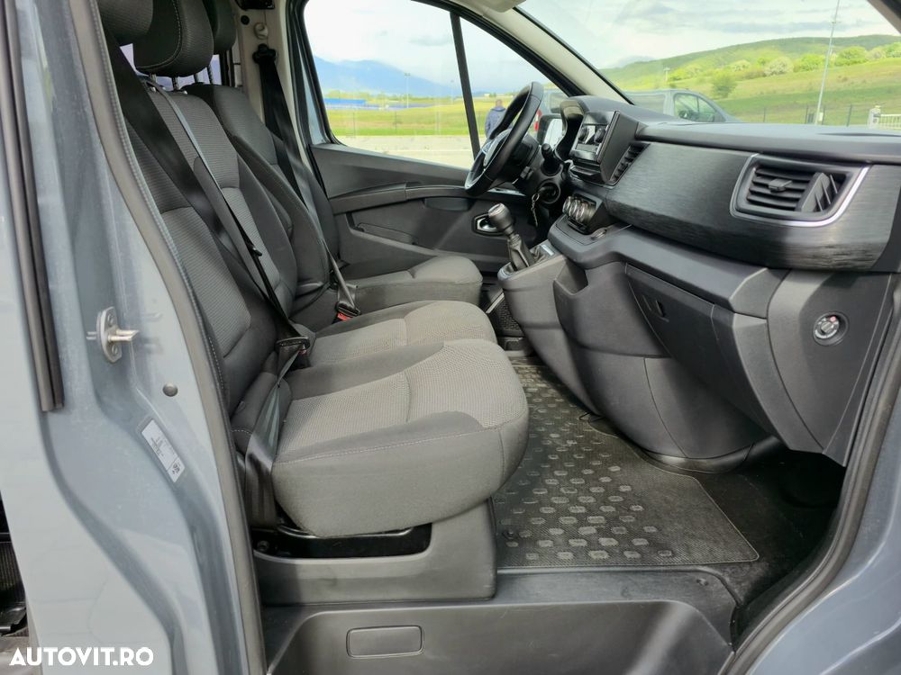 Renault Trafic - 11
