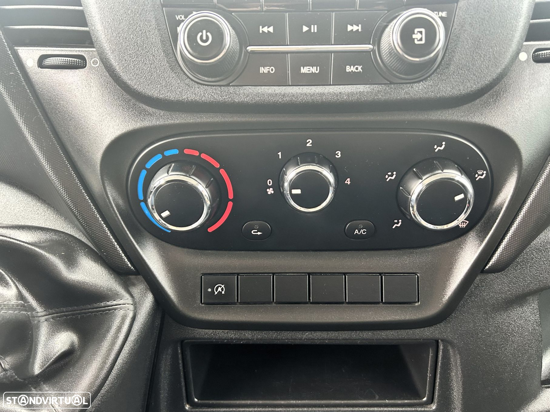 Iveco Daily 2.3 35-160 CABINE DUPLA - 20