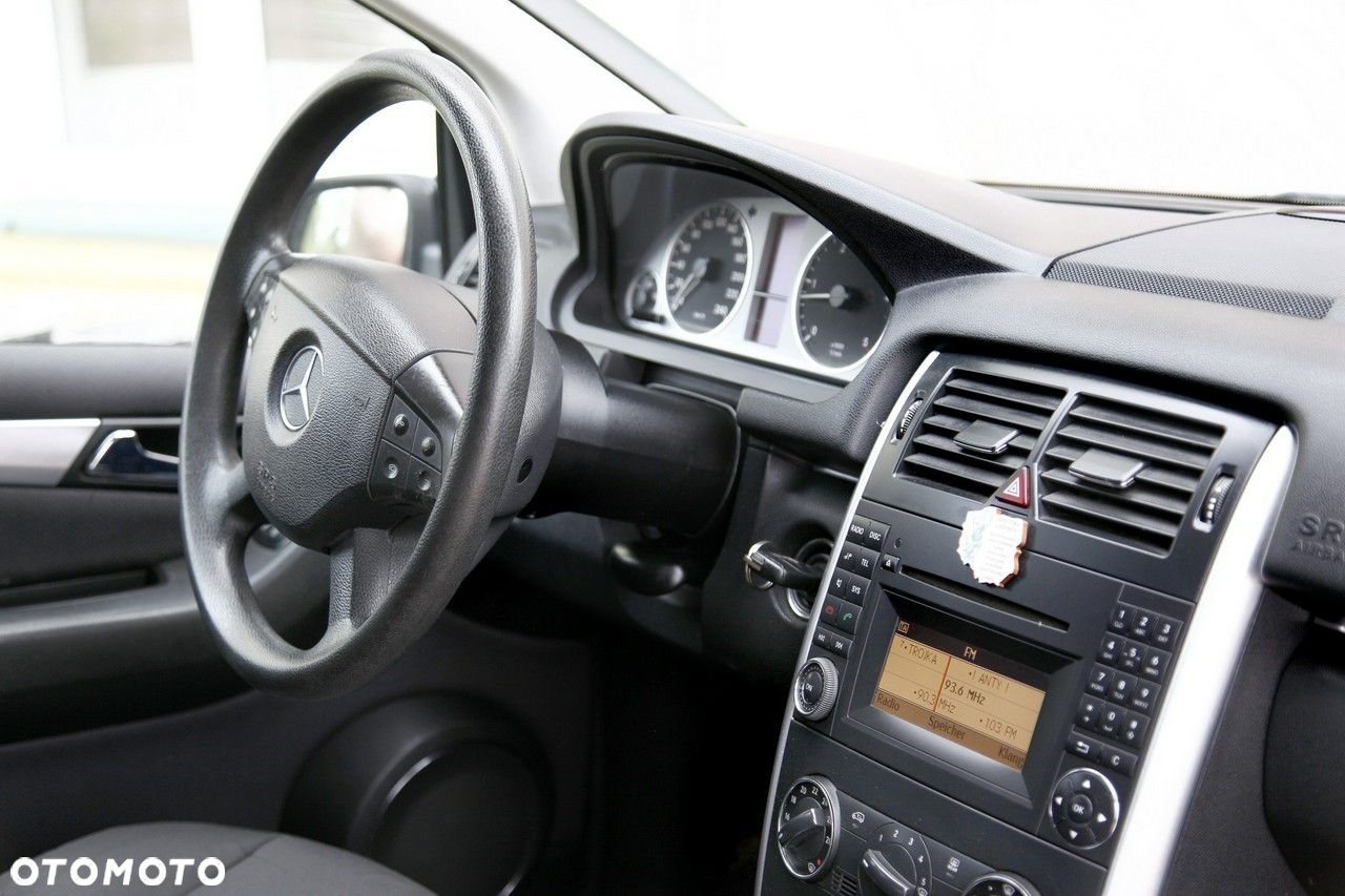 Mercedes-Benz Klasa B 180 CDI Autotronic Special Edition - 11