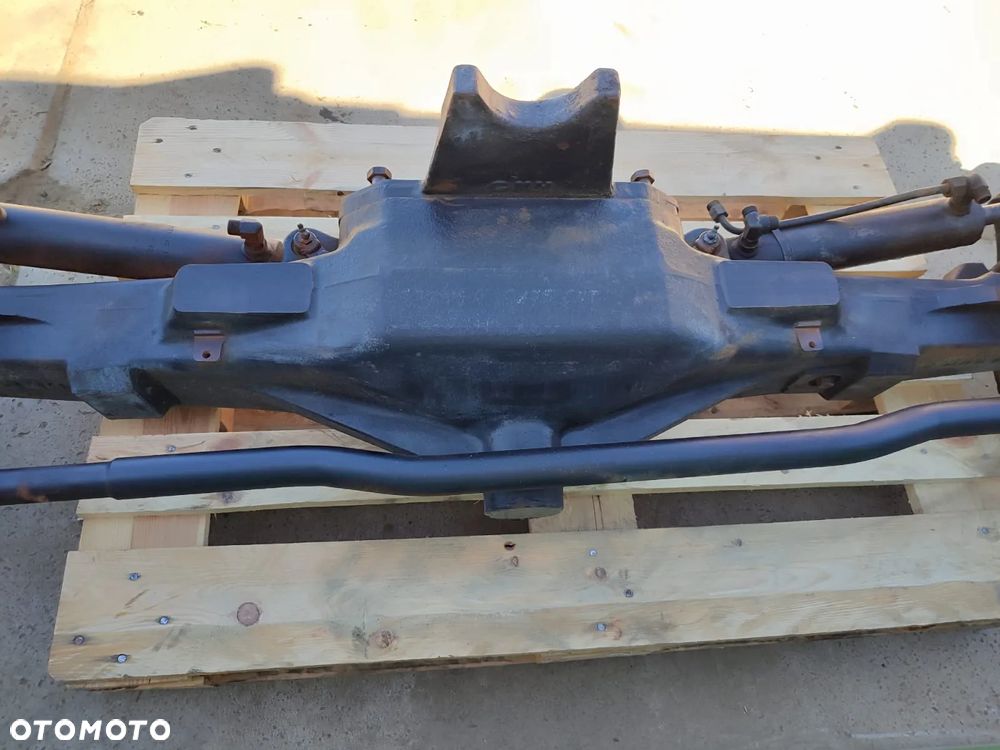 Most napędowy 87491151 47698528 Steyr 6175 CVT - 12