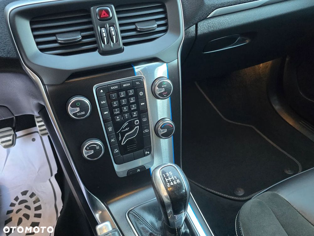 Volvo V40 D2 RDesign - 33