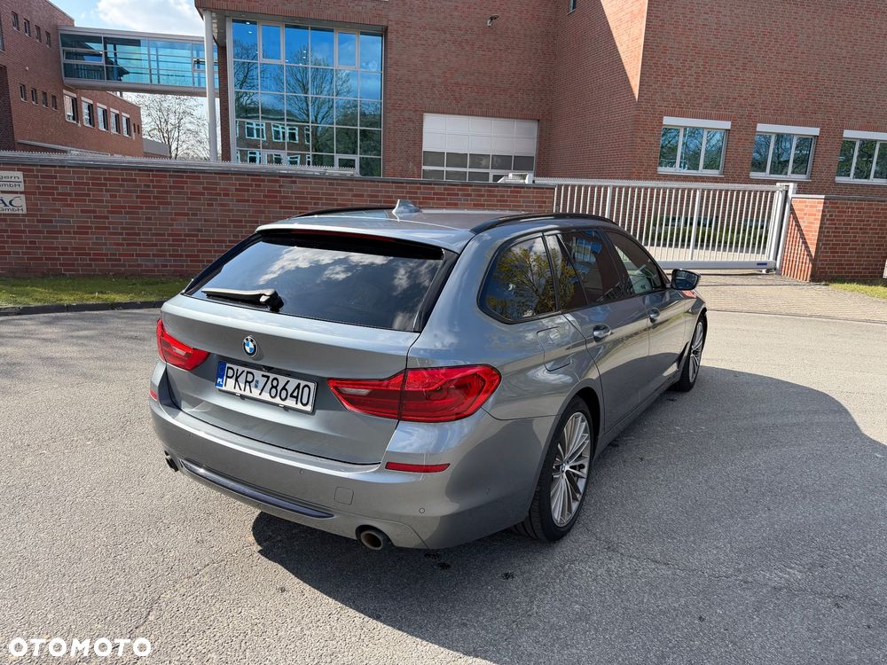 BMW Seria 5 530d Sport Line sport - 5