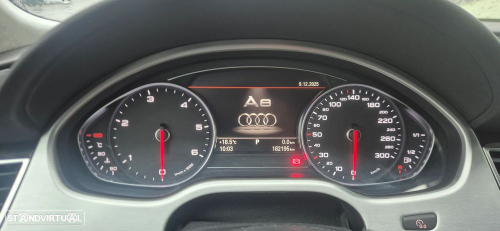 Audi A8 3.0 TDI V6 quattro Longo Clean Diesel - 8