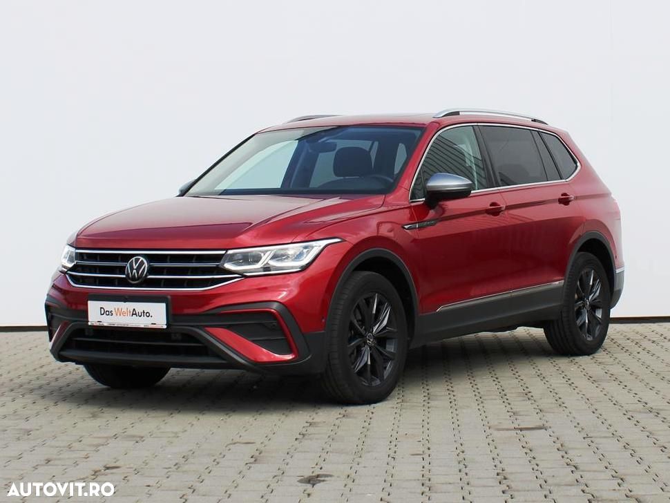 Volkswagen Tiguan - 1