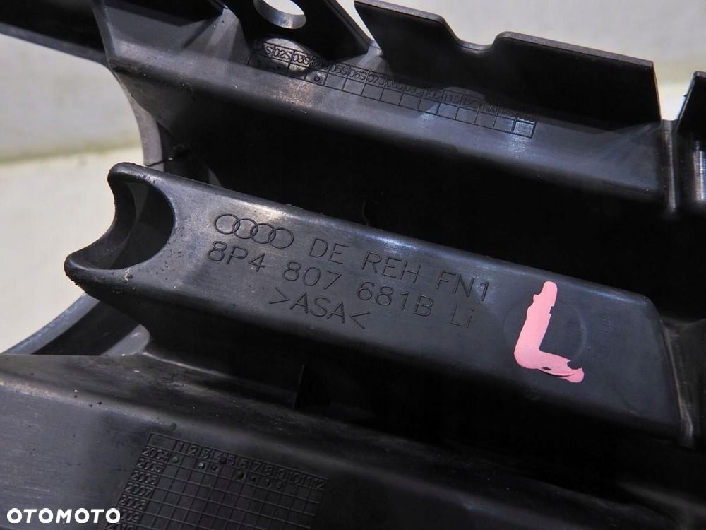 KRATKA ZDERZAKA LEWA AUDI A3 8P 8P4807681B - 6